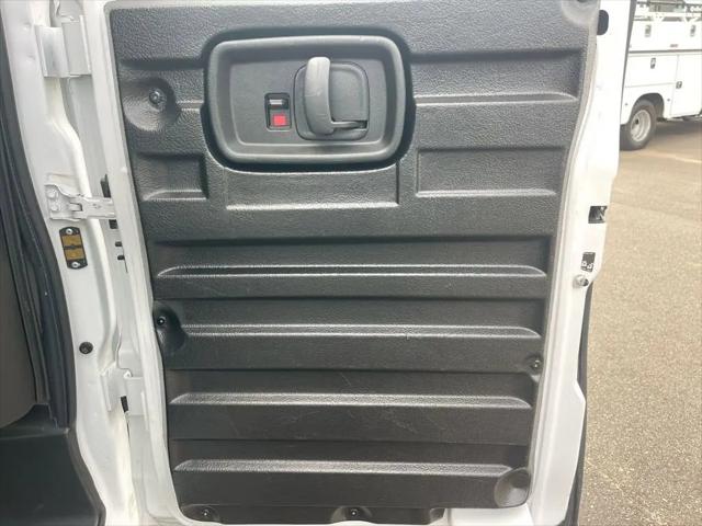 2023 GMC Savana Cargo RWD 2500 Regular Wheelbase Work Van