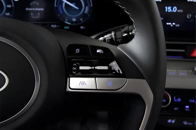 2025 Hyundai Elantra Hybrid Limited