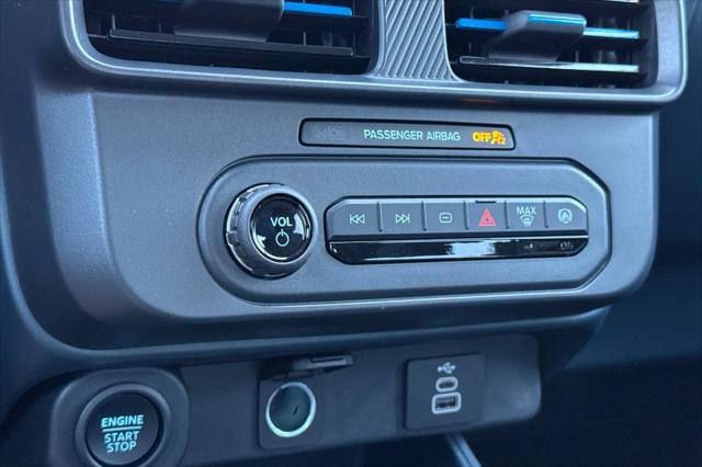 2025 Ford Maverick Lobo Standard