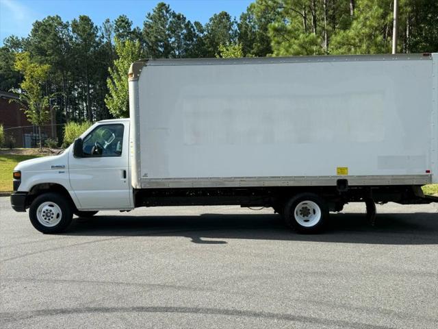 2016 Ford E-350 Cutaway Base
