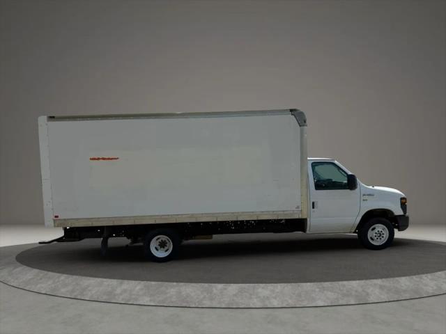 2016 Ford E-350 Cutaway Base