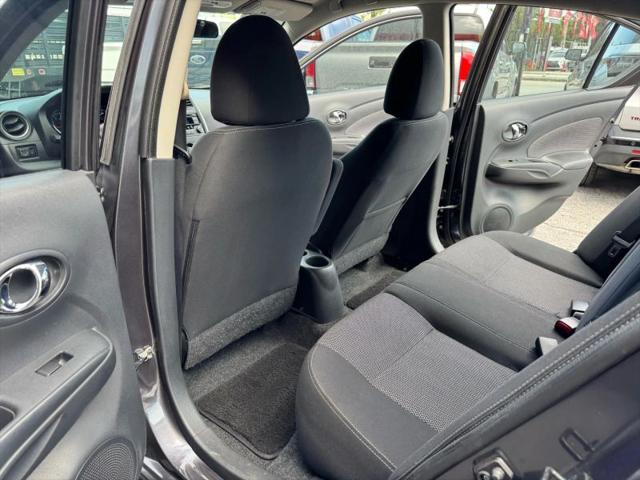 2015 Nissan Versa 1.6 SV