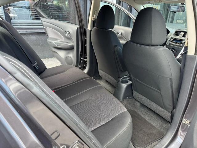 2015 Nissan Versa 1.6 SV
