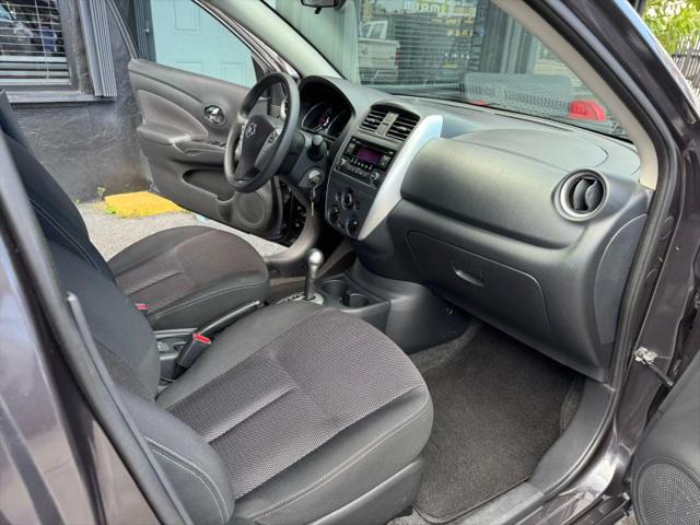 2015 Nissan Versa 1.6 SV