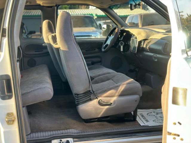 1998 Dodge Ram 2500 Base