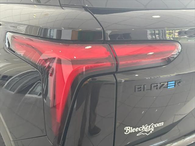 2026 Chevrolet V Blazer FWD LT