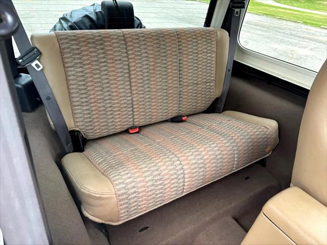1999 Jeep Wrangler SE