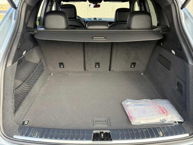 2025 Porsche Cayenne Standard