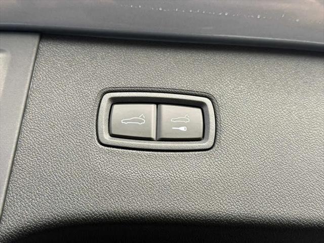 2025 Porsche Cayenne Standard