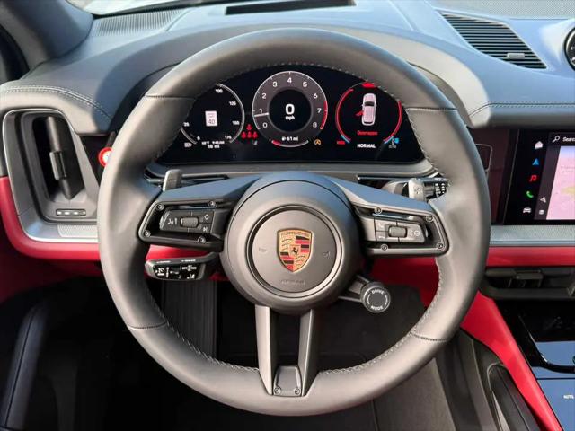 2025 Porsche Cayenne Standard