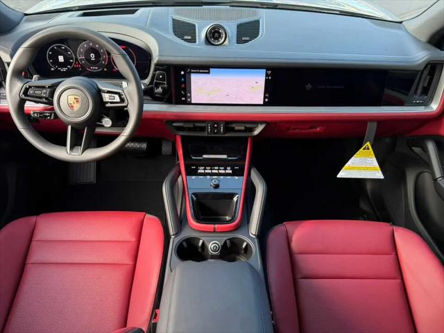 2025 Porsche Cayenne Standard