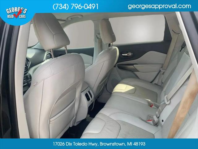 2019 Jeep Cherokee Limited FWD
