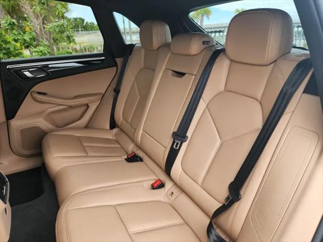 2023 Porsche Macan T