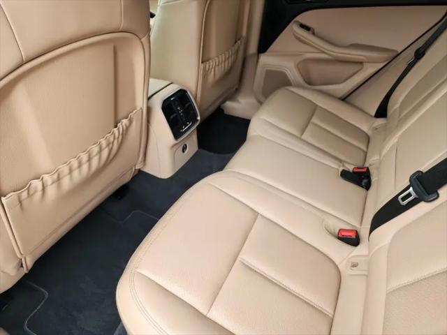 2023 Porsche Macan T