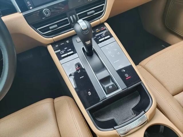 2023 Porsche Macan T