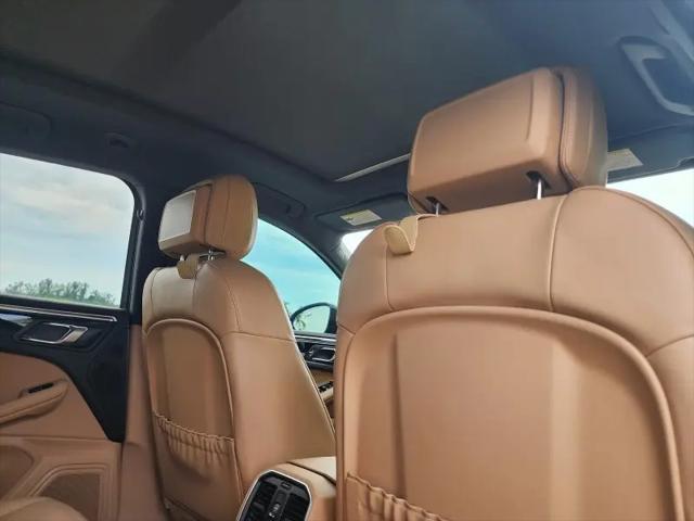 2023 Porsche Macan T