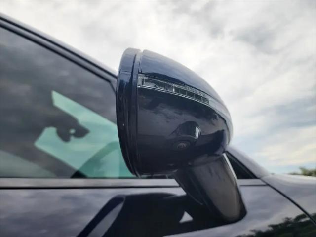 2023 Porsche Macan T