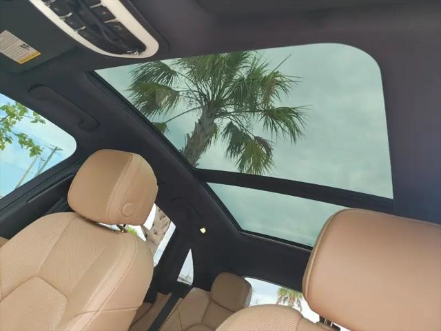 2023 Porsche Macan T