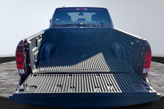 2024 Ram 1500 Classic SLT Quad Cab 4x2 6'4" Box