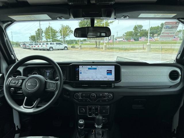 2025 Jeep Gladiator GLADIATOR NIGHTHAWK 4X4 2025 Jeep Gladiator GLADIATOR NIGHTHAWK 4X4