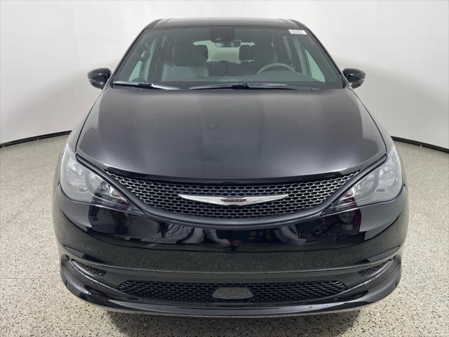 2026 Chrysler Voyager VOYAGER LX