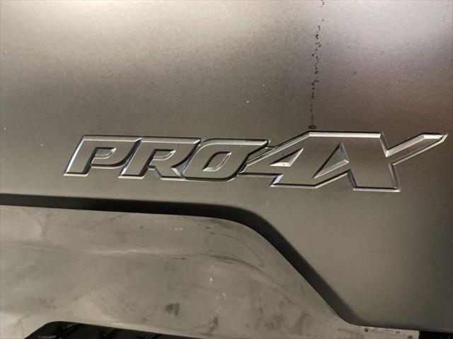 2024 Nissan Titan Crew Cab PRO-4X 4x4