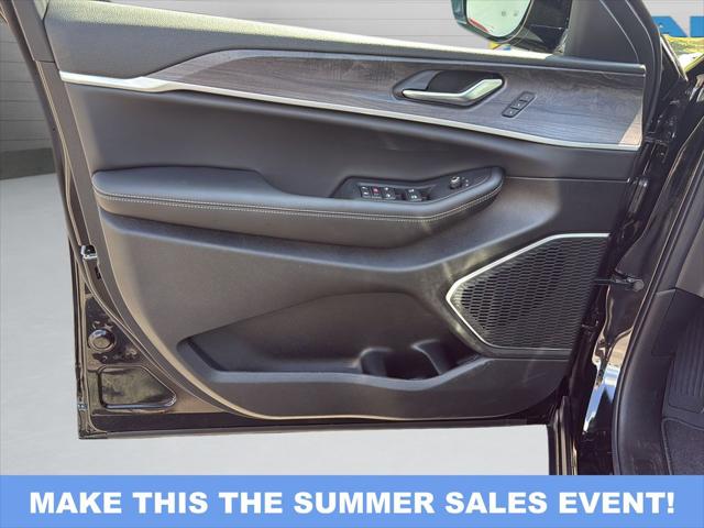 2025 Jeep Grand Cherokee L Limited 4x4
