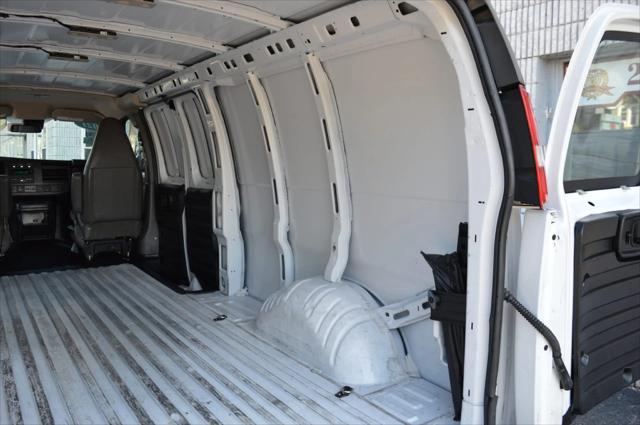 2021 Chevrolet Express Cargo Van RWD 2500 Extended Wheelbase WT