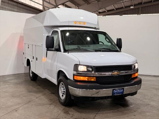 2025 Chevrolet Express Cutaway Work Van