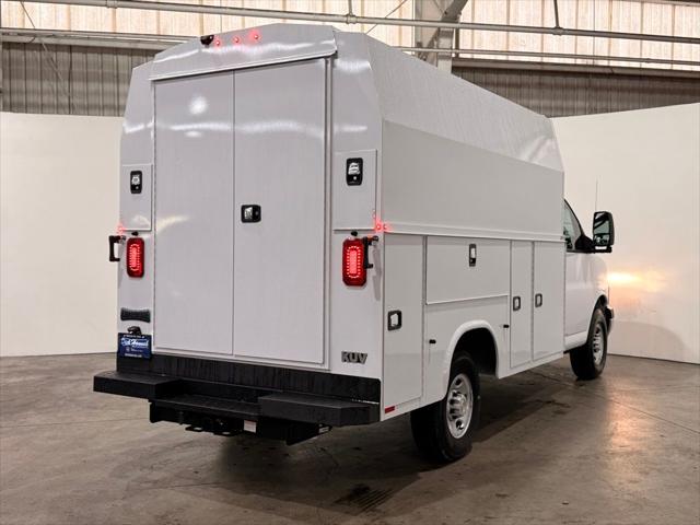 2025 Chevrolet Express Cutaway Work Van