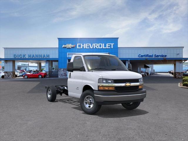 2025 Chevrolet Express Cutaway Work Van
