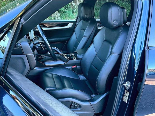 2024 Porsche Cayenne Unknown