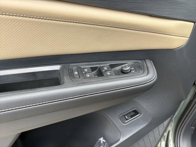 2026 Volkswagen Atlas Cross Sport SE with Technology