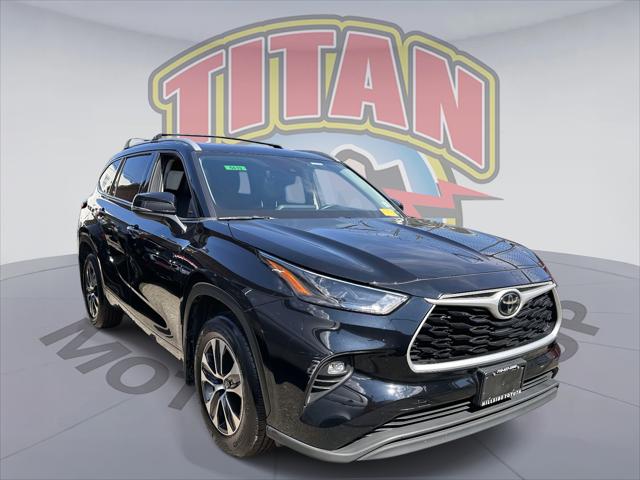 2022 Toyota Highlander XLE [3]