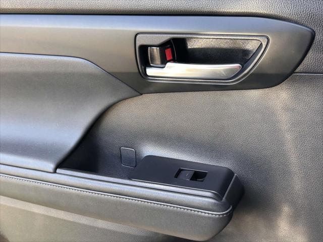 2022 Toyota Highlander XLE [19]