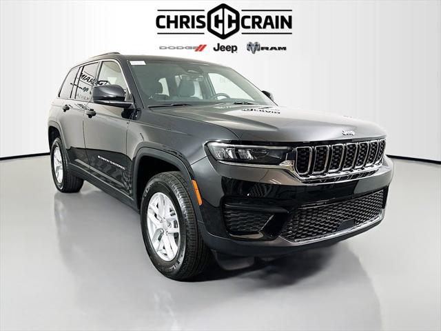 2025 Jeep Grand Cherokee GRAND CHEROKEE LAREDO X 4X4