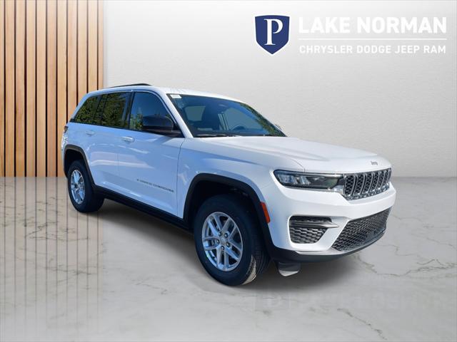 2025 Jeep Grand Cherokee GRAND CHEROKEE LAREDO X 4X2