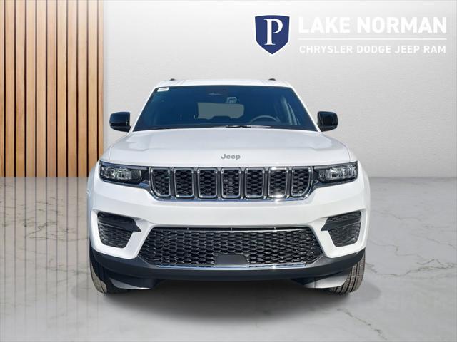 2025 Jeep Grand Cherokee GRAND CHEROKEE LAREDO X 4X2