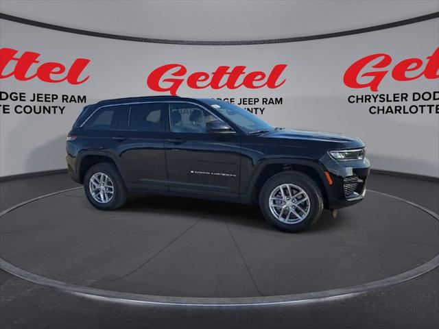 2025 Jeep Grand Cherokee GRAND CHEROKEE LAREDO X 4X4