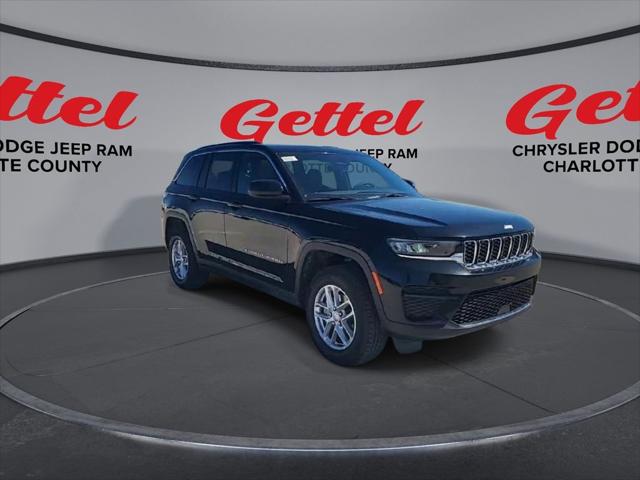 2025 Jeep Grand Cherokee GRAND CHEROKEE LAREDO X 4X4