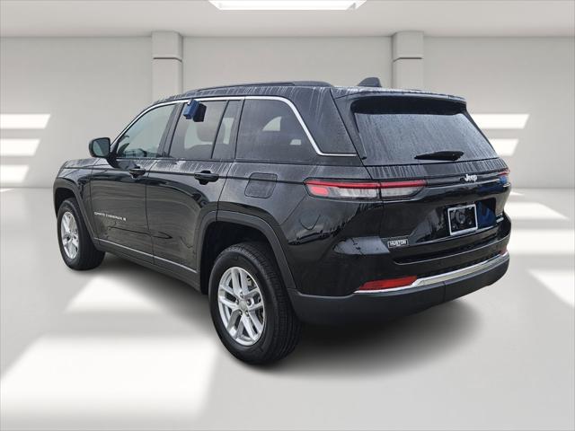 2025 Jeep Grand Cherokee GRAND CHEROKEE LAREDO X 4X2