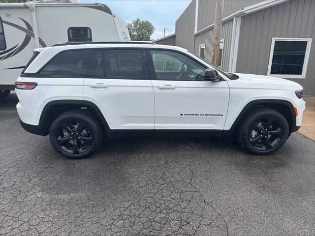 2025 Jeep Grand Cherokee GRAND CHEROKEE LIMITED 4X4 2025 Jeep Grand Cherokee GRAND CHEROKEE LIMITED 4X4