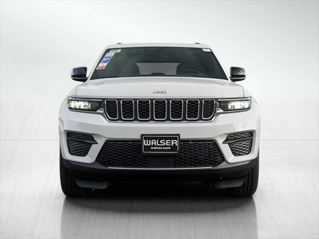 2025 Jeep Grand Cherokee GRAND CHEROKEE LAREDO X 4X4 2025 Jeep Grand Cherokee GRAND CHEROKEE LAREDO X 4X4