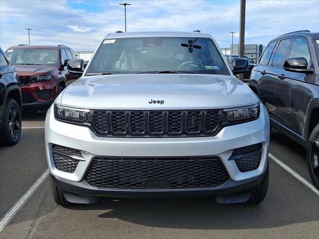 2025 Jeep Grand Cherokee GRAND CHEROKEE ALTITUDE X 4X4