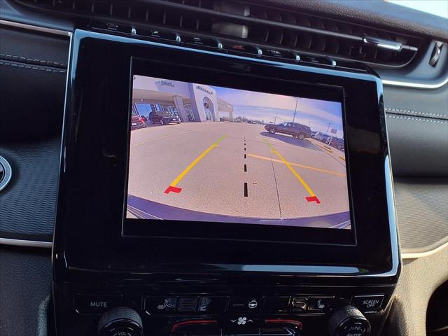 2025 Jeep Grand Cherokee GRAND CHEROKEE LAREDO X 4X4