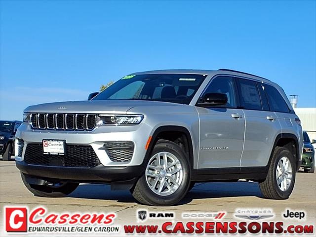 2025 Jeep Grand Cherokee GRAND CHEROKEE LAREDO X 4X4