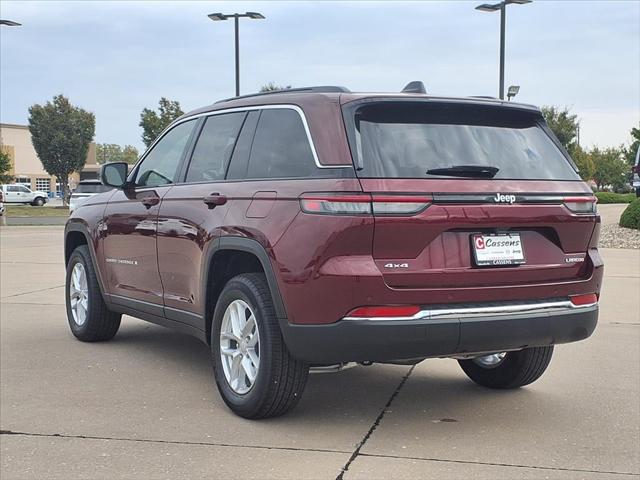 2025 Jeep Grand Cherokee GRAND CHEROKEE LAREDO X 4X4