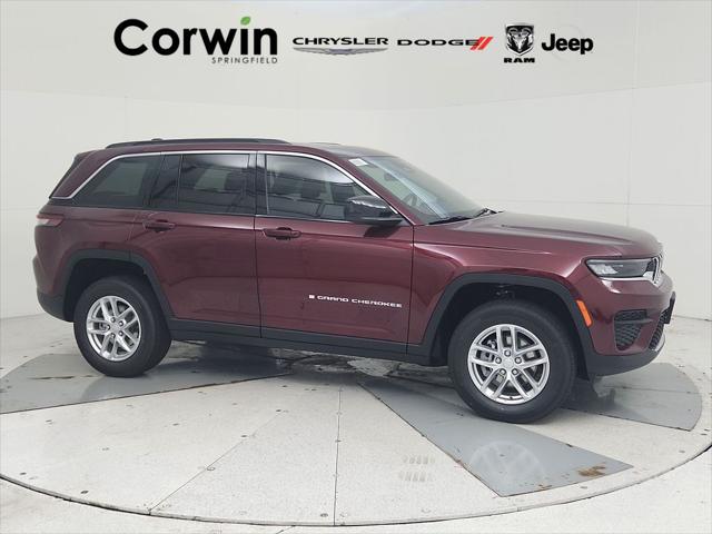 2025 Jeep Grand Cherokee GRAND CHEROKEE LAREDO X 4X4