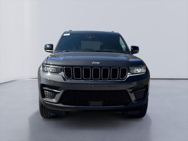 2025 Jeep Grand Cherokee GRAND CHEROKEE LAREDO X 4X4 2025 Jeep Grand Cherokee GRAND CHEROKEE LAREDO X 4X4