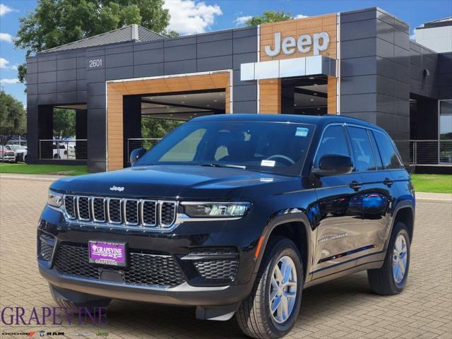 2025 Jeep Grand Cherokee GRAND CHEROKEE LAREDO X 4X2